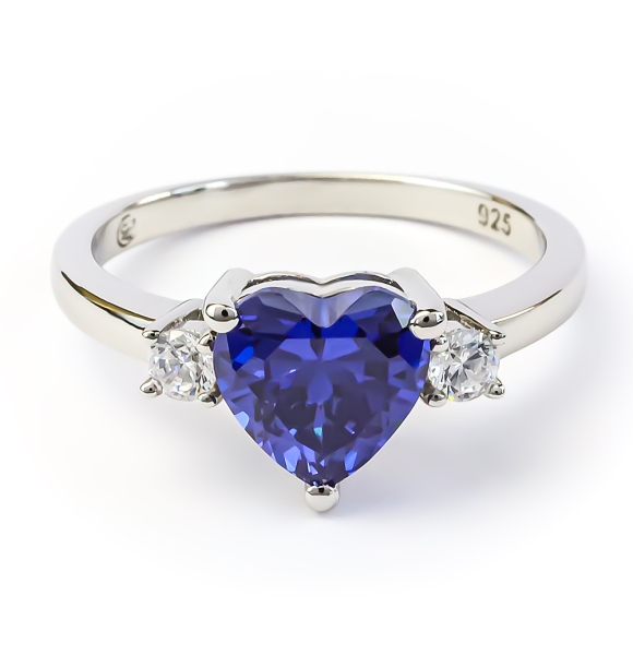 Corte Corazon Anillo de Tanzanita