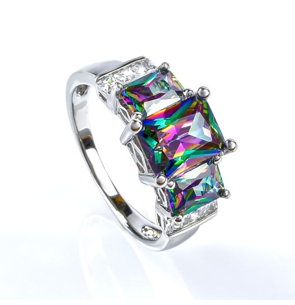 Anillo de Plata con 3 Gemas de Topacio Mistico