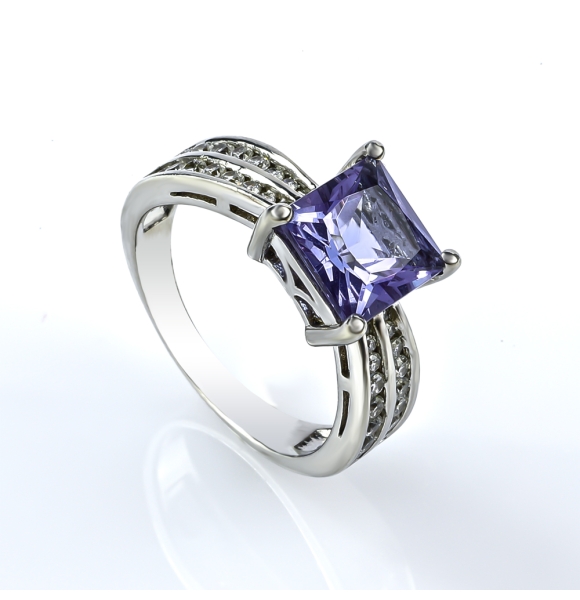 Anillo de Plata .925 con Alejandrita