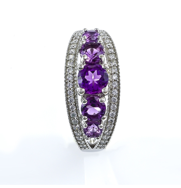 Anillo de Plata de Ley con Amatista