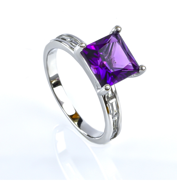 Anillo de Plata .925 con Amatista