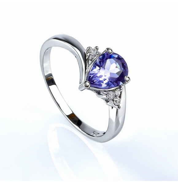 Anillo de Alejandrita en Plata .925