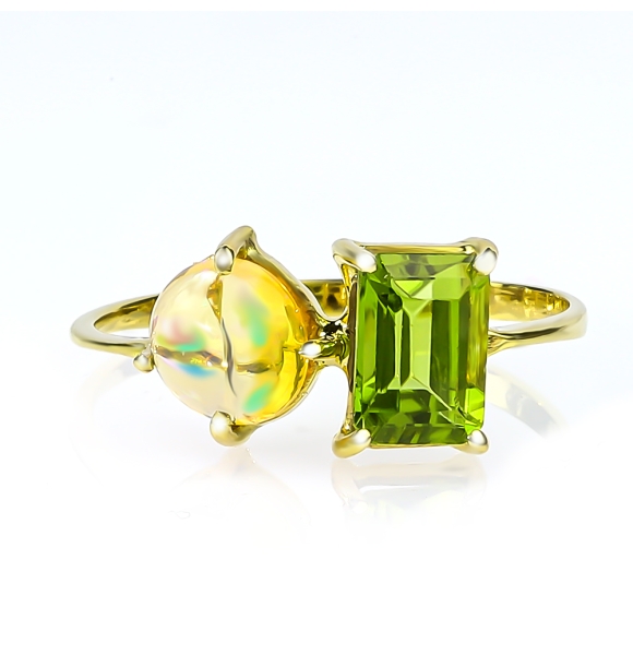 Anillo de Oro Amarillo 14K Opalo Con Peridoto Genuino