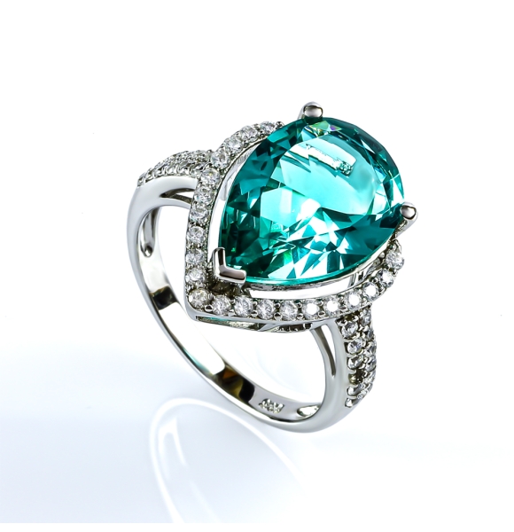 Anillo de Paraiba Corte Pera en Plata .925