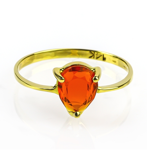 Anillo de Oro Amarillo 14K Opalo de Fuego Corte Pera
