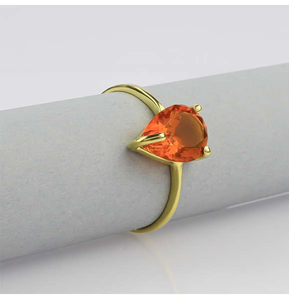 Anillo de Oro Amarillo Solido de 14K Opalo de Fuego Corte Pera