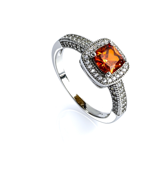 Halo Opalo de Fuego Anillo de Compromiso