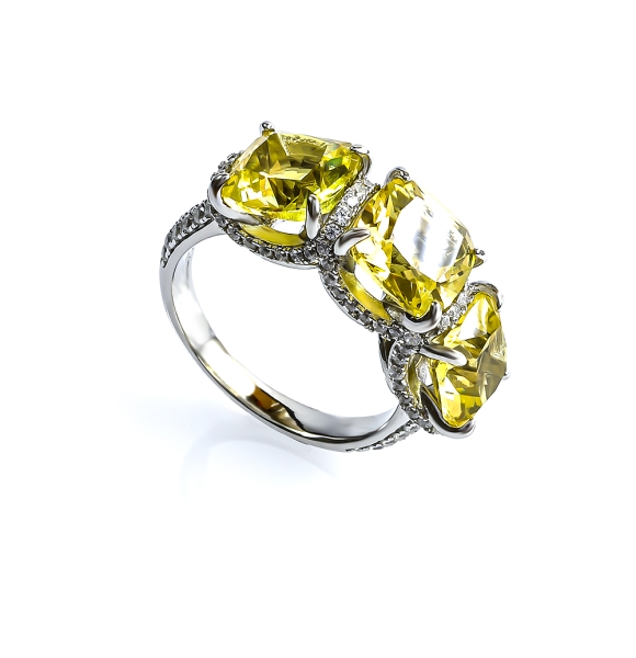 Anillo de Alejandrita Corte Trillion Yellow to Peach 8 mm