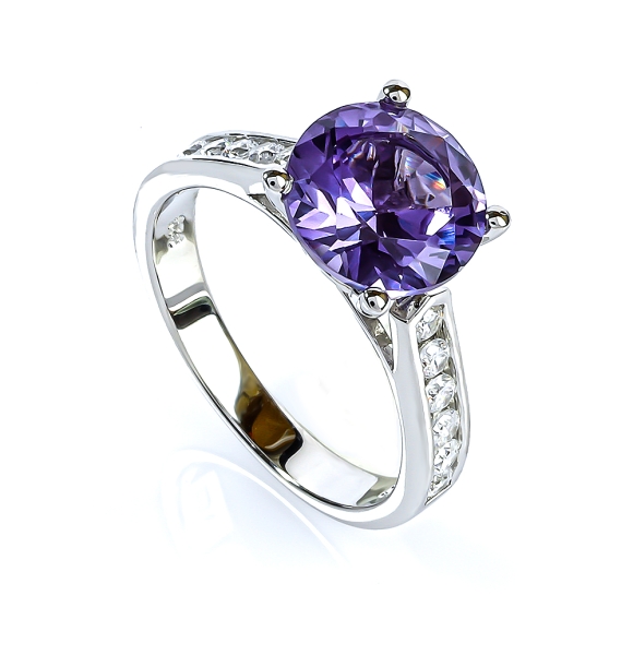 Anillo Solitario de Plata Fina .925 con Alejandrita