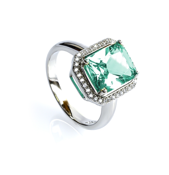 Anillo de Alejandrita Con Plata Cambia de Color