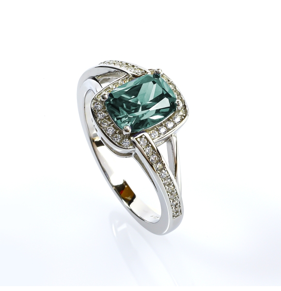 Anillo de Plata Con Alejandrita