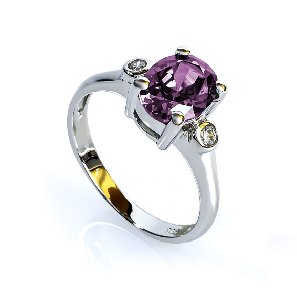 9 mm x 7 mm Alejandrita y Zirconias en Anillo de Plata