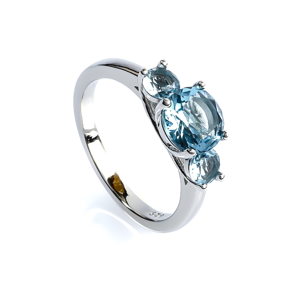 Hermoso Anillo de 3 Aguamarina Plata de Ley