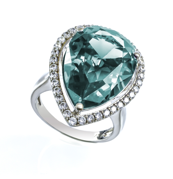 Muy Grande Anillo de Alejandrita de Plata .925