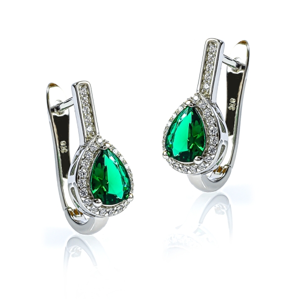 Hermoso Set de Plata .925 con Esmeralda Aretes y Dije