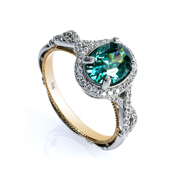 Anillo de 8 mm x 6 mm Alejandrita Cambia de Color