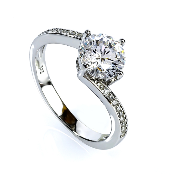 7 mm Anillo Solitario en Plata .925