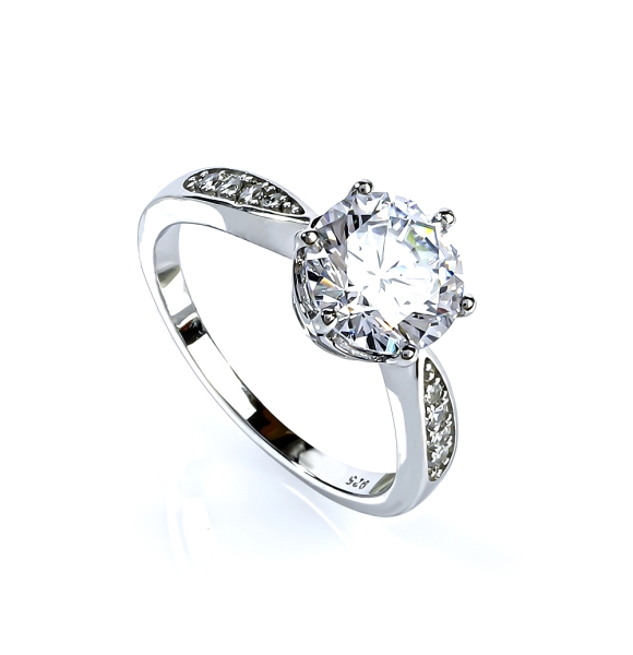 9 mm Corte Brillante Anillo de Solitario en Plata .925