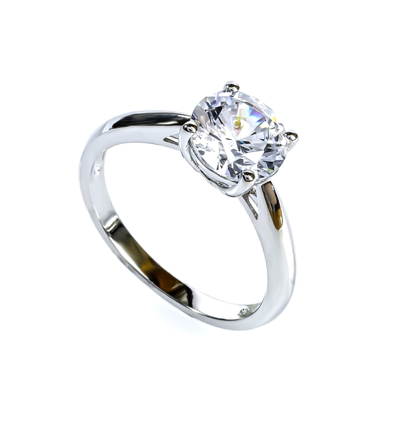 9 mm Corte Brillante Anillo de Solitario en Plata .925