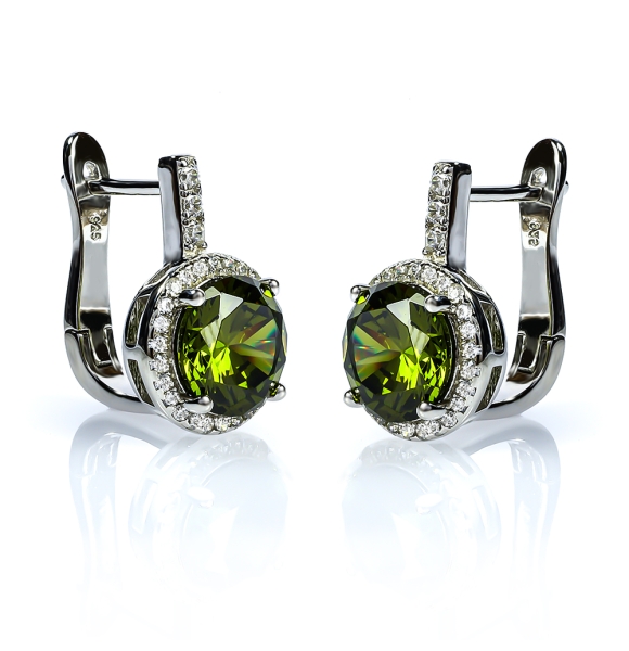 Aretes con Peridoto Corte Princesa en Plata .925
