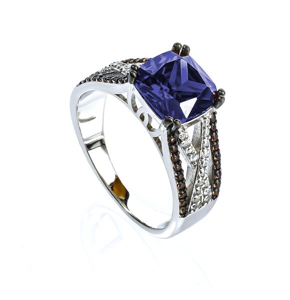 Anillo de Plata Con Tanzanita y Diamante Chocolate