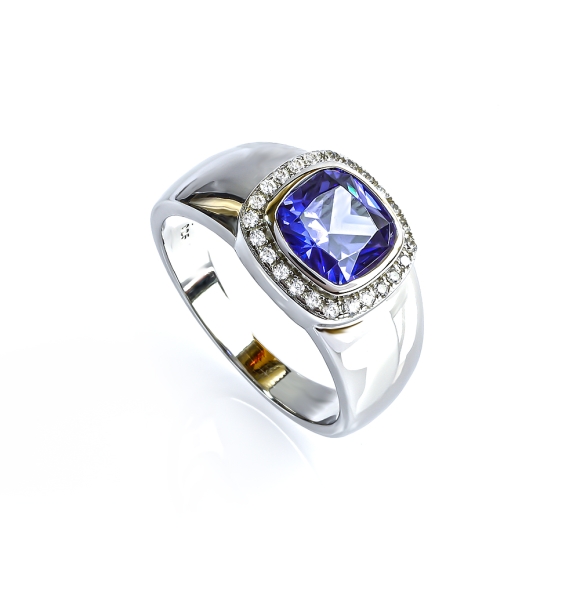 Anillo de Caballero con Tanzanita