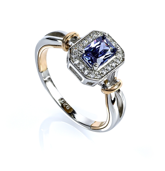 Anillo de Plata Con Tanzanita Corte Esmeralda 6 mm x 4 mm