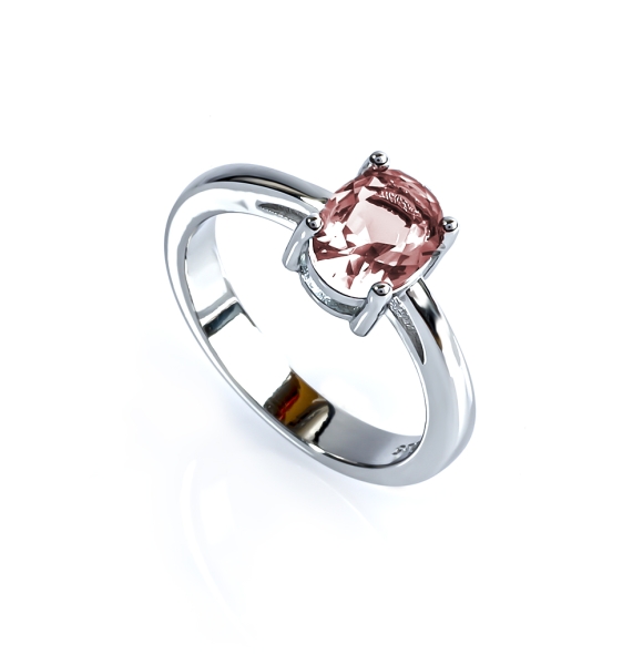 Hermoso Anillo de Compromiso Zultanita