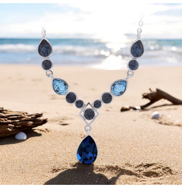 Divino Collar de Cristales Swarovski color Azul