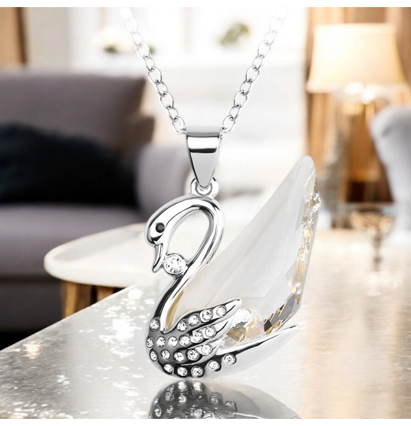 Elegante Collar de Cisne Swarovski Blanco con rodio