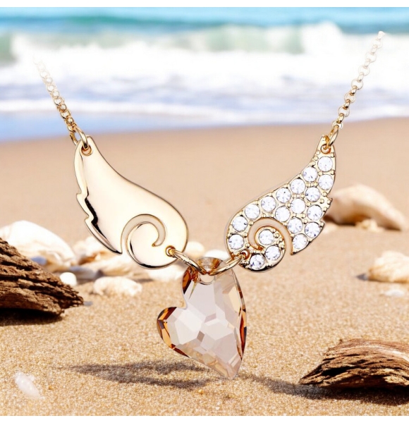 Collar Corazón y Alas Swarovski con Baño de Oro Amarillo 18K
