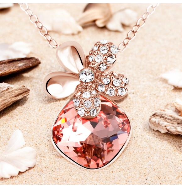 Collar de Swarovski bañado en Oro Rosa de 14K Color Rosa