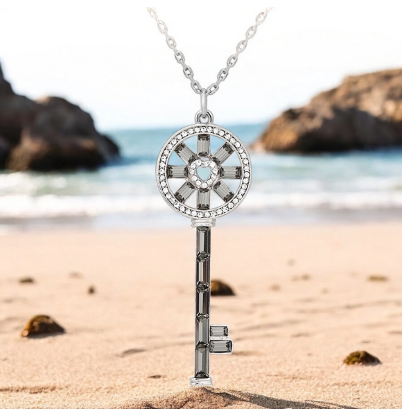 Lindo Collar de Llave de Rodio y Cristal Swarovski Negro