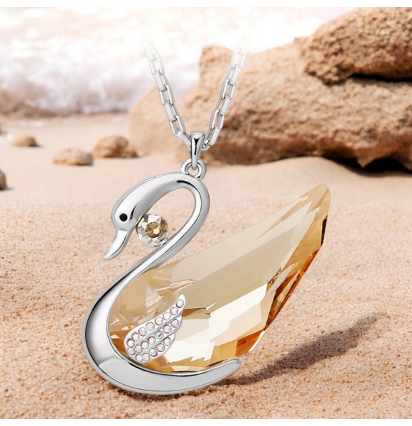Collar de Swarovski con Rodio Color Ámbar en Forma de Cisne