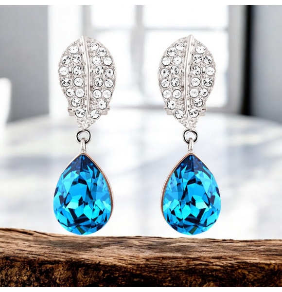 Hermosos Aretes de Swarovski Color Azul Con Baño de Oro Blanco de 18k