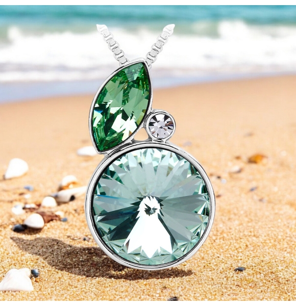 Bonito Collar Citrus Color Verde de Cristal Swarovski