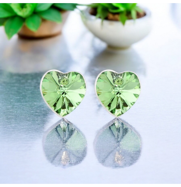 Hermosos Aretes de Cristal Swarovski Color Verde En Forma de Corazón