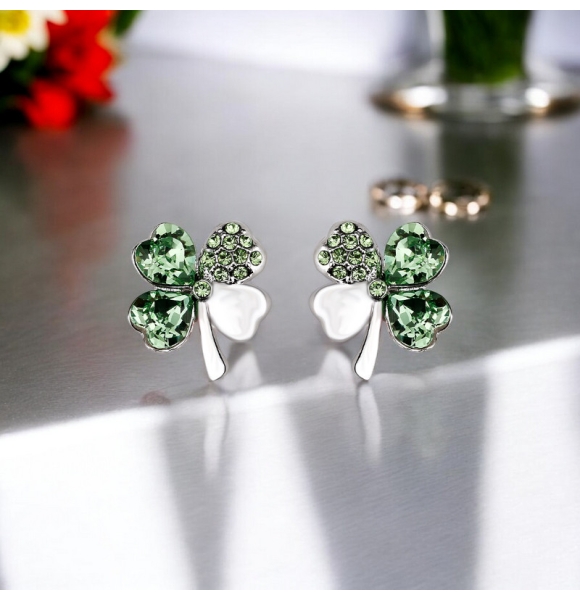 Hermosos Aretes de Peridoto en forma de Trébol