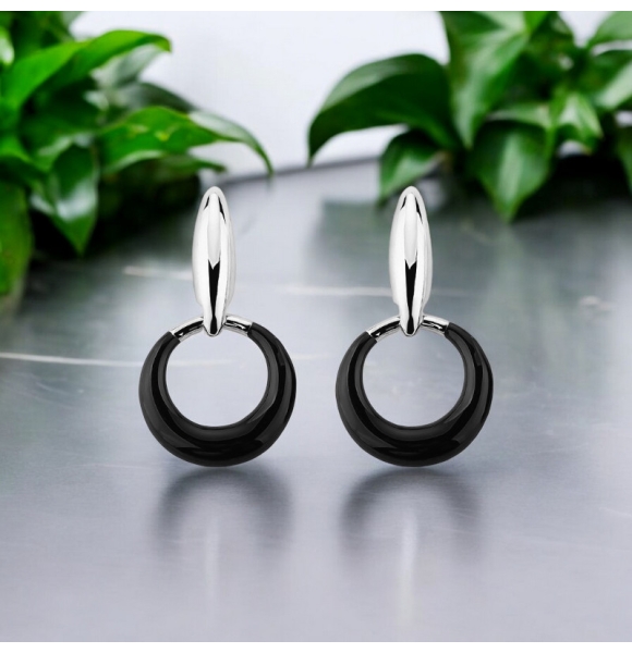 Hermosos Aretes Redondos color Negro