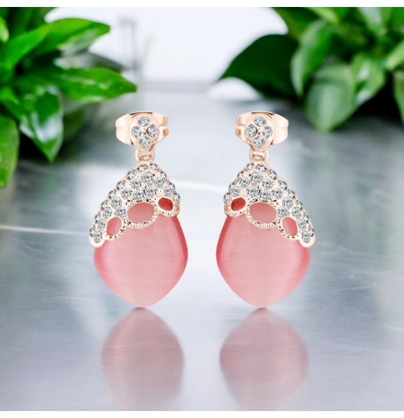 Lindos Aretes de Ojo de Gato con Baño de Oro Rosa de 18K