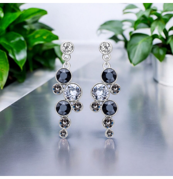 Lindo Juego de Collar y Aretes de Círculos color Negro