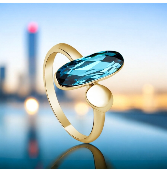 Anillo de Cristal Swarovski Azul con 18K Baño de Oro