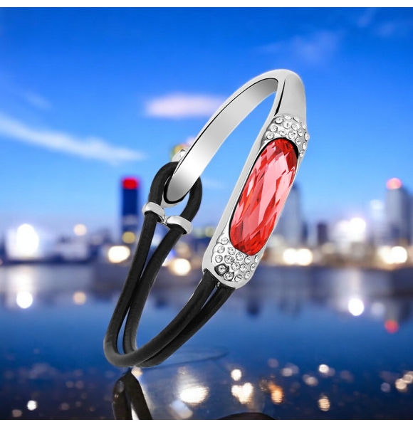 Pulsera Red Swarovski con Baño de Oro Blanco 18K