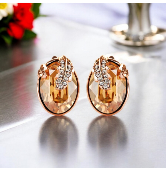 Aretes dorados de Swarovski