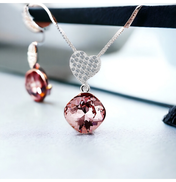 Dije de Plata 925 Con Color de Amatista Swarovski