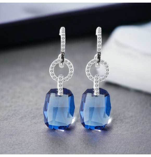 Aretes Largos de Cristal Azul de Swarovski en Plata de Ley Color Azul