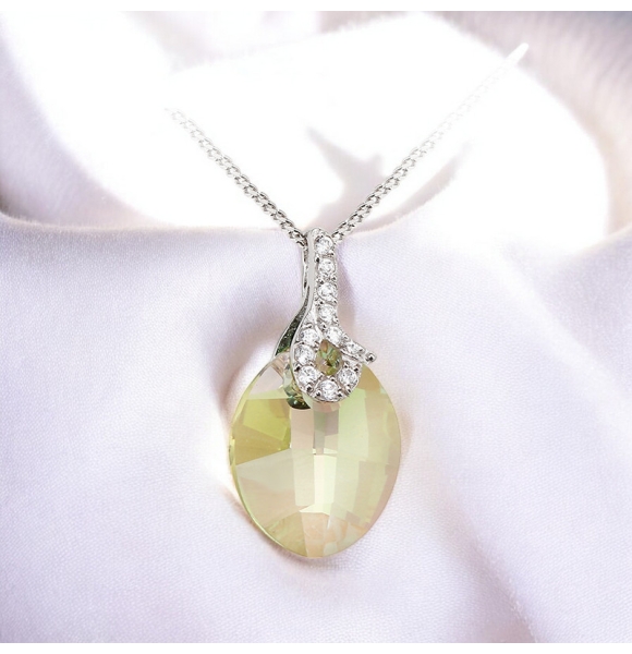 Hermoso Dije de Cristal Swarovski con Forma de Gota