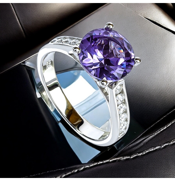 Anillo Solitario de Plata Fina .925 con Alejandrita