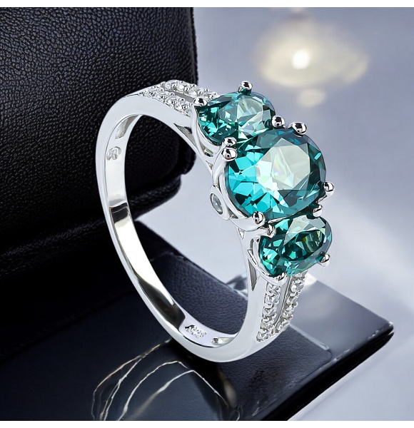 Anillo de Plata con 3 Piedras de Alejandrita ( Azul/ Verde )