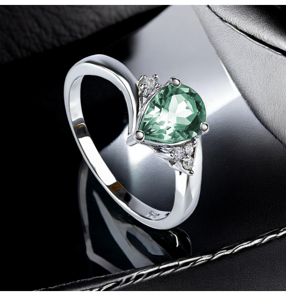 Anillo de Alejandrita en Plata .925